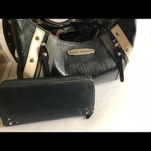 Harley Davidson purse and matching wallet